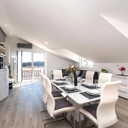 Exclusive View Apartment *